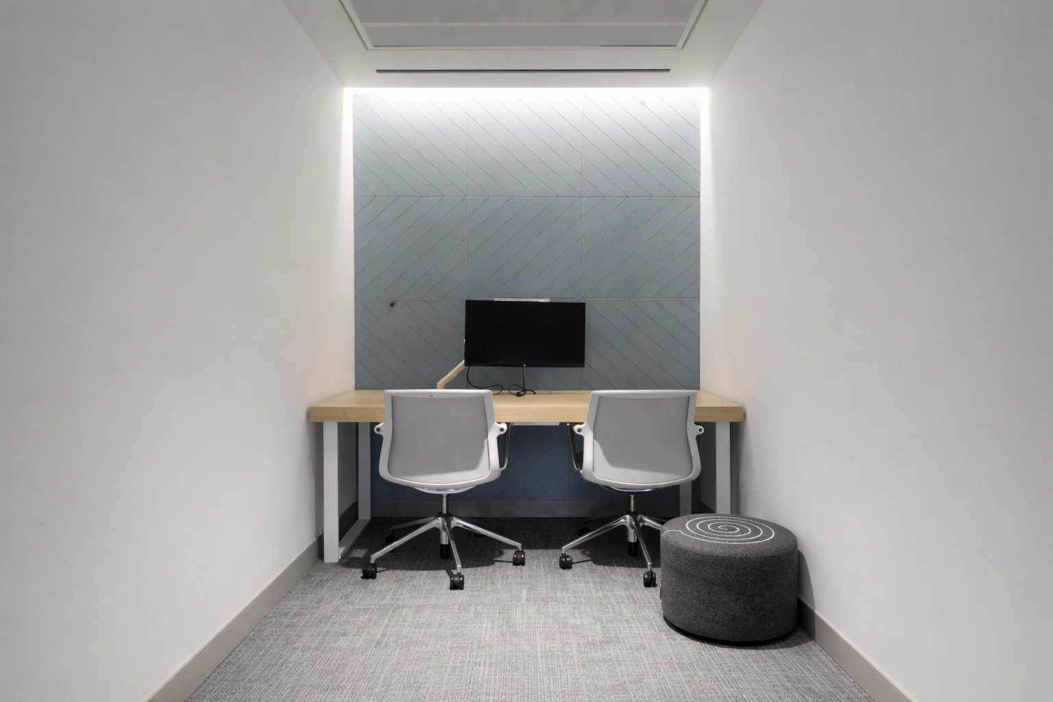 gsk head office human centric lighting tc room